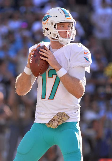 Ryan Tannehill Titans Wallpaper - Ryan tannehill's quiet productivity and. - Inside my head