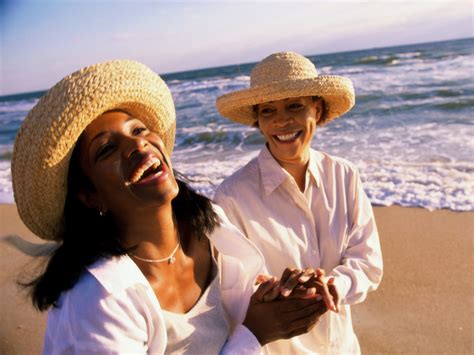 5 ways smiling makes you healthier - Easy Health Options®