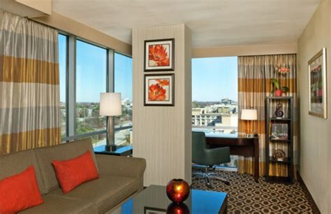 COURTLAND GRAND HOTEL TRADEMARK COLLECTION BY WYNDHAM - Atlanta GA 165 ...