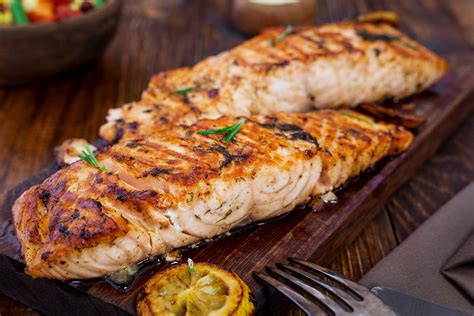 Darryl Sittler’s Grilled Atlantic Salmon | Foodland