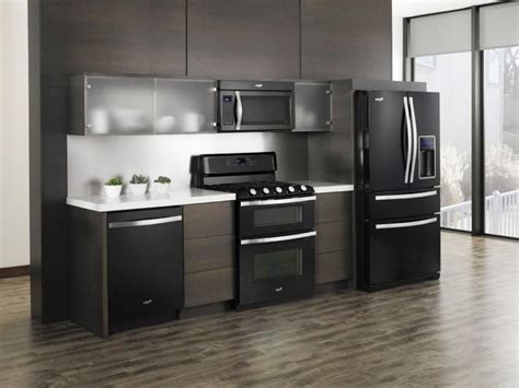 Related image | White kitchen black appliances, Black appliances kitchen, Outdoor kitchen appliances