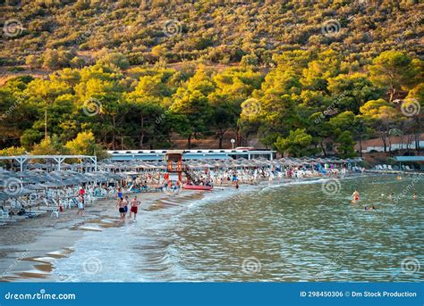 Popular Avlaki Beach in Porto Rafti in Greece. Editorial Use Editorial Photo - Image of private ...