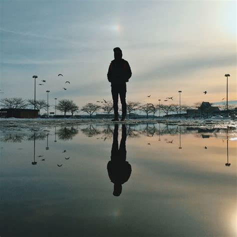 7 Tips For Capturing Amazing iPhone Puddle Reflection Photos