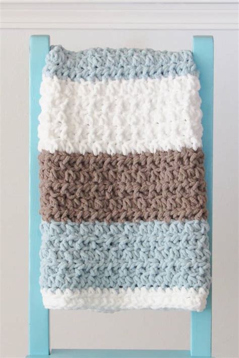 4 Hour Crochet Baby Boy Blanket (Free Pattern) - Crochet Dreamz