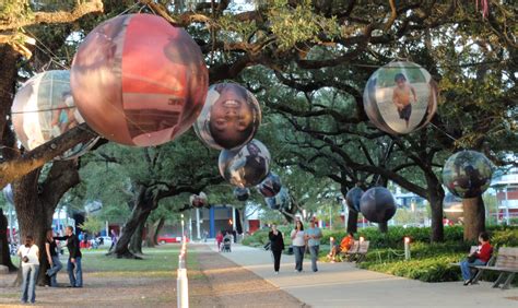 Houston Downtown Park Groundbreaking: "Discovery Green"