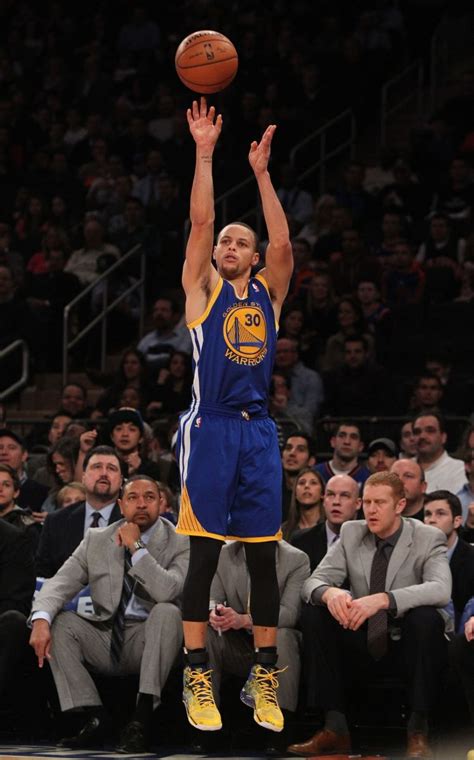 Stephen Curry Shooting Form - Bing Images | Stephen curry shooting ...