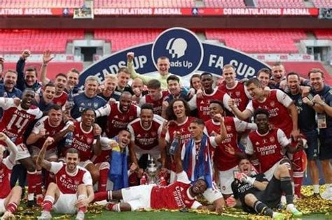 Freda Webb News: Arsenal Champions League Titel