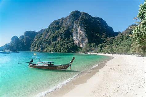 Best Beaches on the Koh Phi Phi Islands