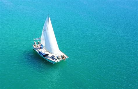 Life on a boat: People living in the middle of the ocean