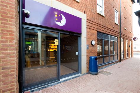 Premier Inn Letchworth Garden City Hotel Images & Videos- First Class ...