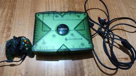 Halo Limited edition original xbox with controller and cables | Xbox ...