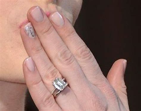 Anne Hathaway Wedding Ring - Wedding Rings Sets Ideas