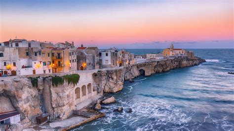 Bing HD Wallpaper Oct. 17, 2023: Vieste, Apulia, Italy - Bing Wallpaper Gallery