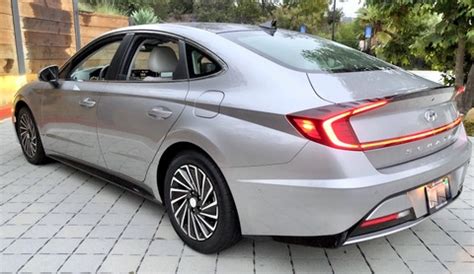 Road Test: 2022 Hyundai Sonata Hybrid Limited | Clean Fleet Report