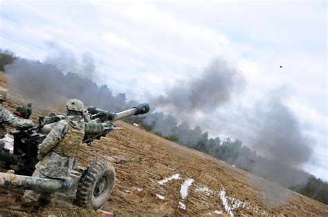 Currahee crew drills with M119 105mm Howitzer | Article | The United ...