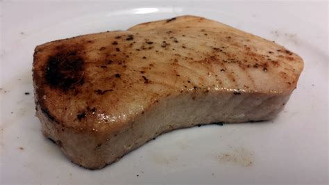 My first ever albacore tuna steak experience | Adam Parkzer – Parkzer.com