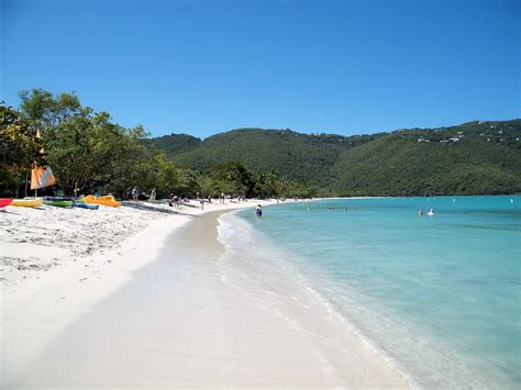 Magens Bay Beach - 2023 Guide (with Photos) | Best beaches to visit in Charlotte Amalie