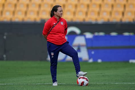 Scandals highlight lack of women coaches at top of US soccer | The Independent