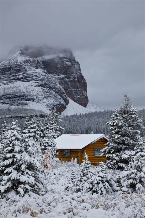 Cabin of Mount Assiniboine Lodge after Snowfall | Early american homes, Snow pictures, Lodge