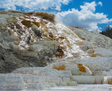 Mineral Hot Springs Yosemite 2 Stock Image - Image of bubble, form: 65844923