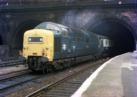 Deltic entering Kings Coss | British rail, Kings cross station, Train ...