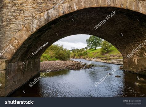 River Ure Flowing Under Traditional Arched Stock Photo 2211168759 | Shutterstock