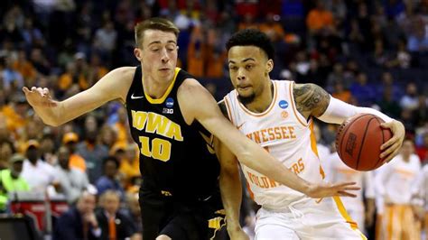 Iowa Nearly Makes NCAA Tournament History With Comeback vs. Tennessee