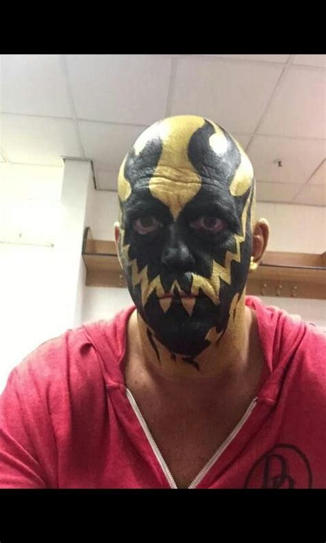 Goldust | Halloween face, Carnival face paint, Halloween face makeup