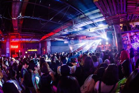 Sing along at these 5 best bars for live music in KL