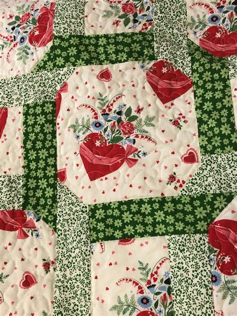 Heart Garden twist lap quilt | Etsy