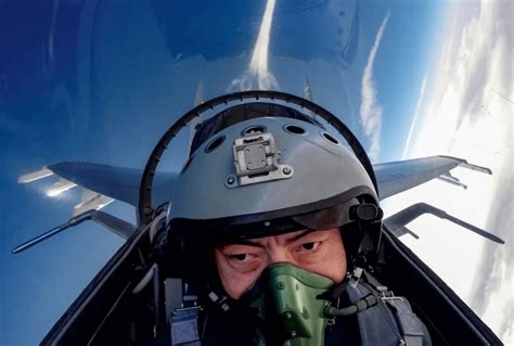 Poaching British Pilots, UK Officially Deployed Its 'Active-Duty' Air Force Pilots To China To ...