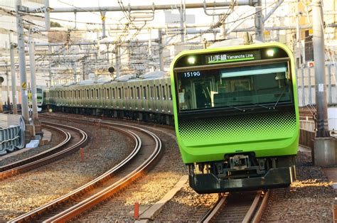 JR Yamanote Line: Tokyo's Central Train Loop