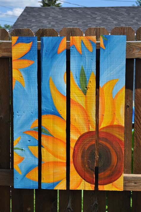Pin by Danielle Bennett on Wood plank art in 2020 | Fence paint, Fence art, Pallet painting