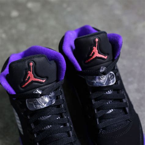 Jordan Big Kids Girls' Jordan 5 Retro (GS) (black / ember glow-fierce purple)