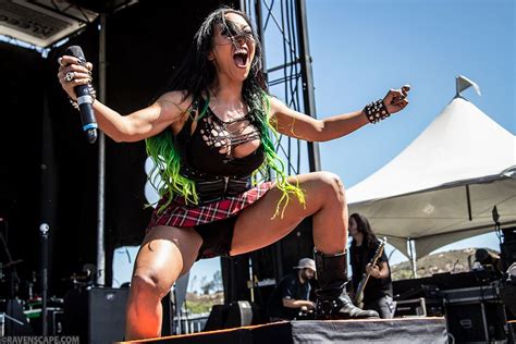 Butcher Babies live at Knotfest 2016 | Butcher babies, Baby live, Butcher