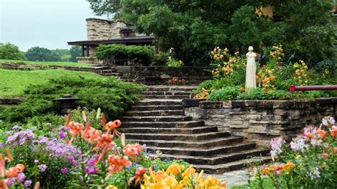 7 Things You Didn’t Know About Frank Lloyd Wright’s Taliesin ...