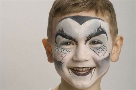 Halloween Face Painting Tutorial: Dracula | HuffPost UK Parents