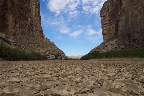 File:Big Bend National Park - Rio Grande riverbed with cracked mud.jpg - Wikipedia, the free ...