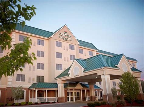 Best Price on Country Inn & Suites By Carlson Grand Rapids East MI in ...