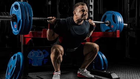 Ultimate Guide for the Barbell Squats - Form, Benefits, and Tips