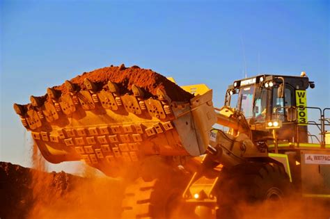 Metals Mining News: BC Iron to Cut Costs as Iron Ore Prices Tumble