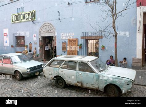 Mexican car culture hi-res stock photography and images - Alamy