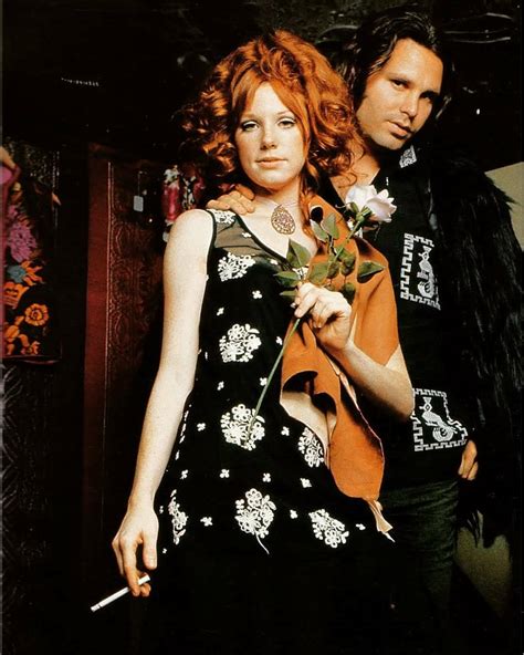 Some Rare Pictures Of Jim Morrison with Girlfriend Pamela Courson 38 | QuotesBae