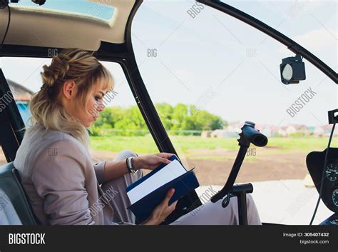 Female Pilot Cockpit Image & Photo (Free Trial) | Bigstock