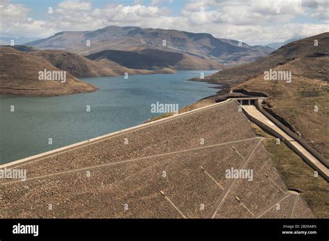 Mohale dam hi-res stock photography and images - Alamy