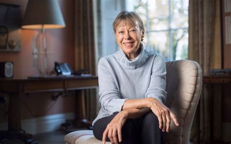 ‘Don’t hide your age with facelifts’: Jenny Agutter gets under the skin of ‘self-obsessed’ actors