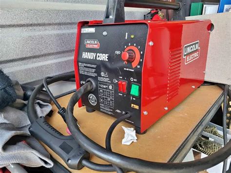 7 Best Lincoln Electric Welding Machines of 2023 [Ranked] - Beginner Welding Guide