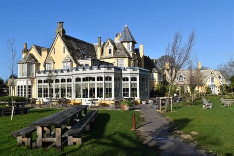 THE PIG ON THE BEACH: UPDATED 2020 Hotel Reviews and 975 Photos (Studland Bay, England ...