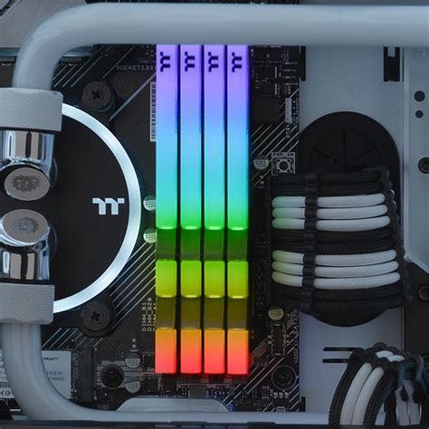 Thermaltake's ToughRam DDR4 Series Is Getting A White Color Variant!