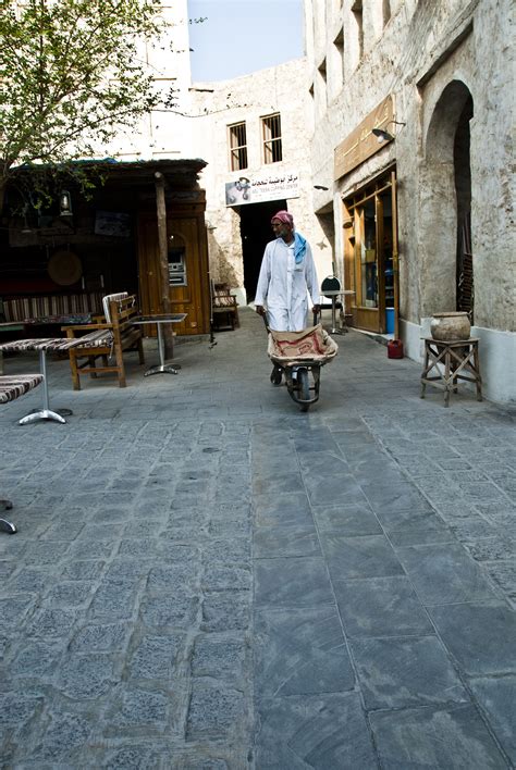 Souq Waqif, Doha, Qatar Alleyway image - Free stock photo - Public ...